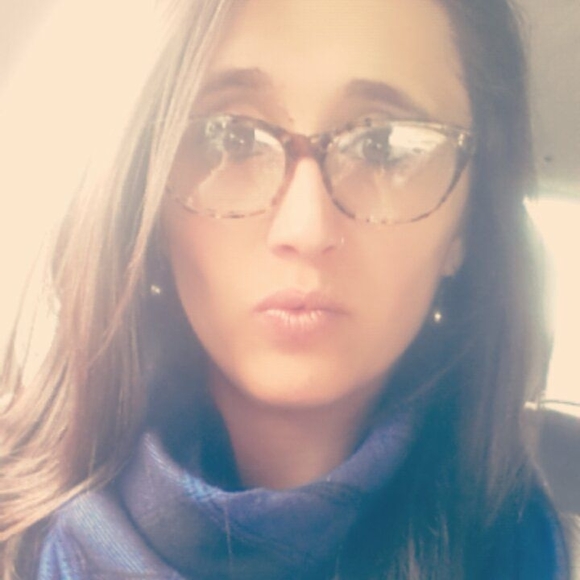 Meet your Posher, Randi - Picture 1 of 1